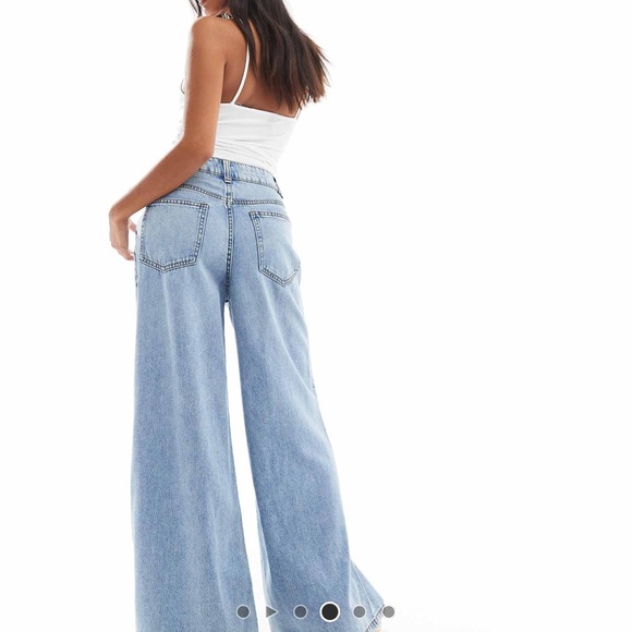 asos design Petite wide leg jeans in light wash - W32 L28 - Picture 3 of 5